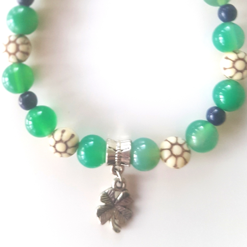 ☘ Shamrock Clover Agate Bracelet